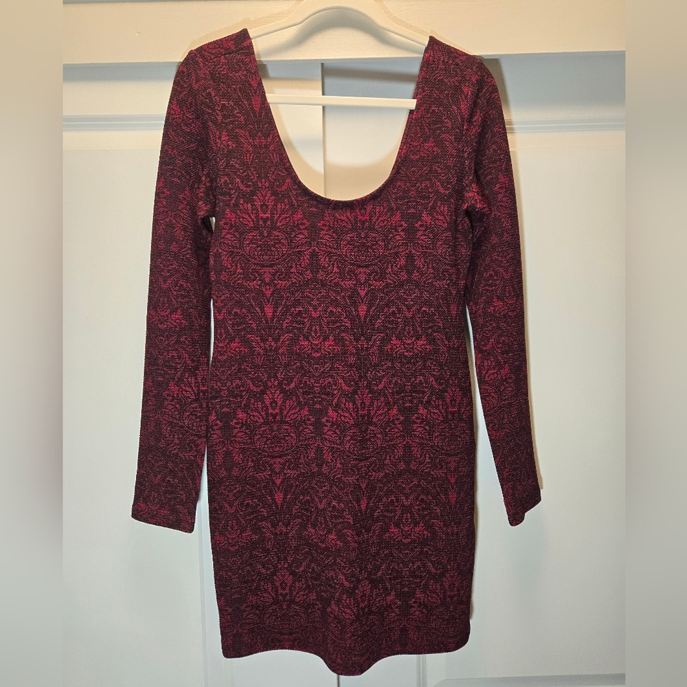 Forever 21 Burgandy Textured Long Sleeve Dress Size L